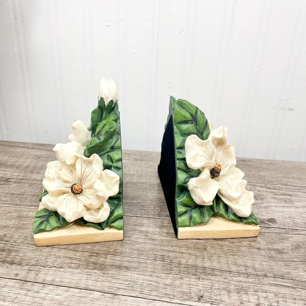 Vintage Magnolia Blossom Bookends: Floral Bookshelf Decor